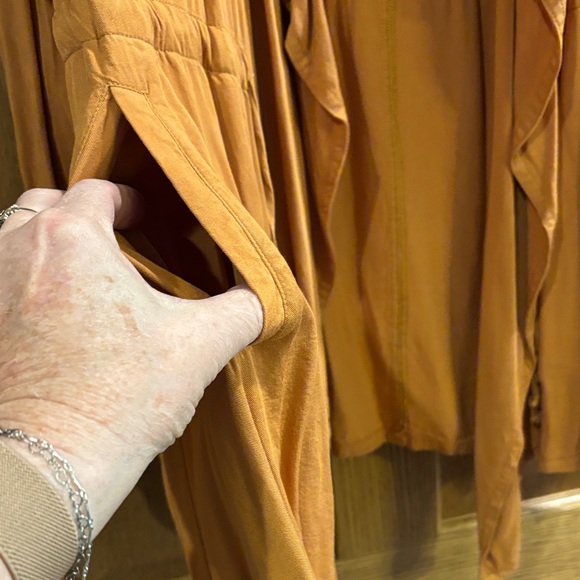 Hem & Thread Women's Rust Jacket - Picture 2 of 8